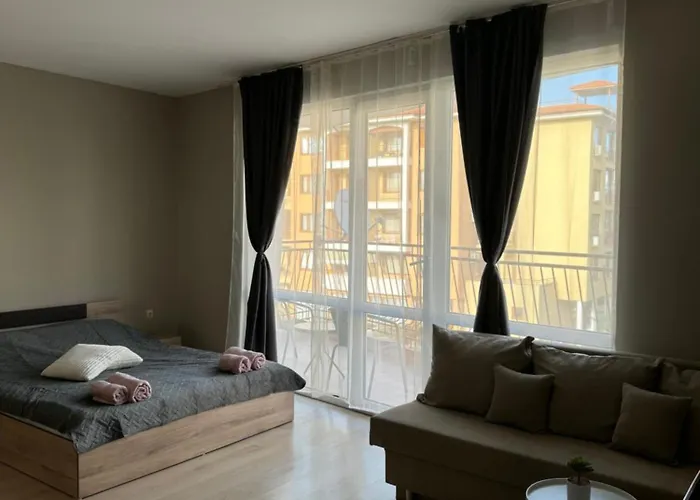 студио петя סאני ביץ'